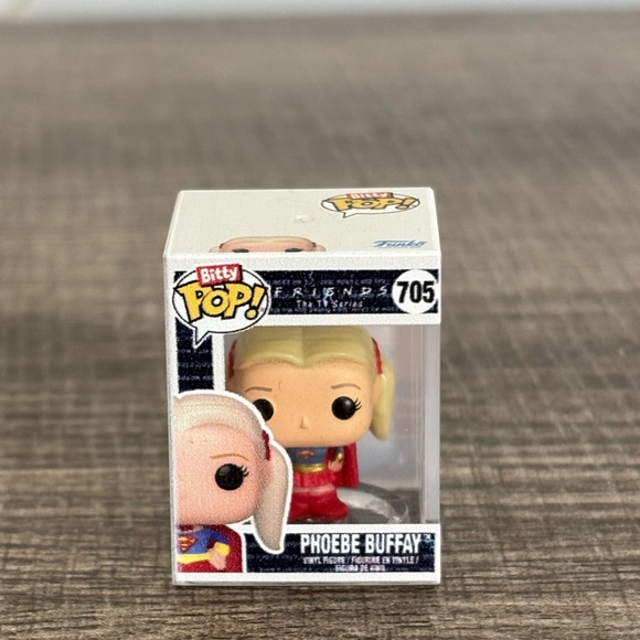 Funko Bitty Rachel Green, Phoebe Buffay, & Chandler Bing Pops - Picture 8 of 15